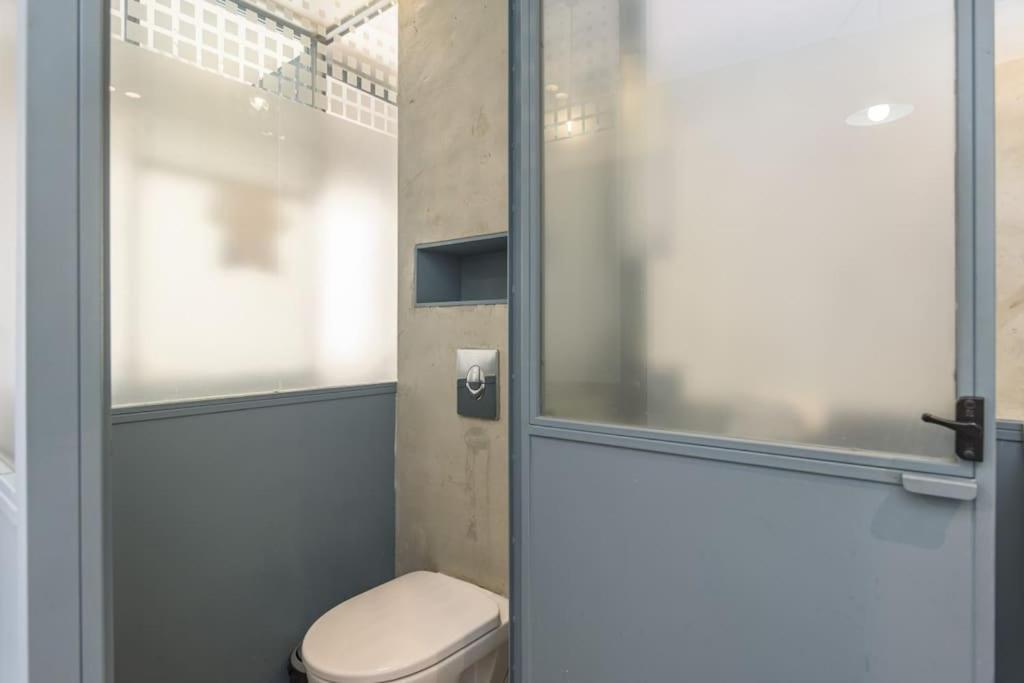 Blueberry 1-br Toot In Mar Mikhael * Beirut