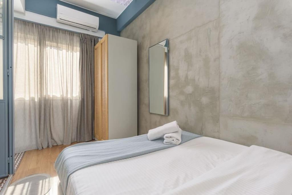 Blueberry 1-br Toot In Mar Mikhael Beirut